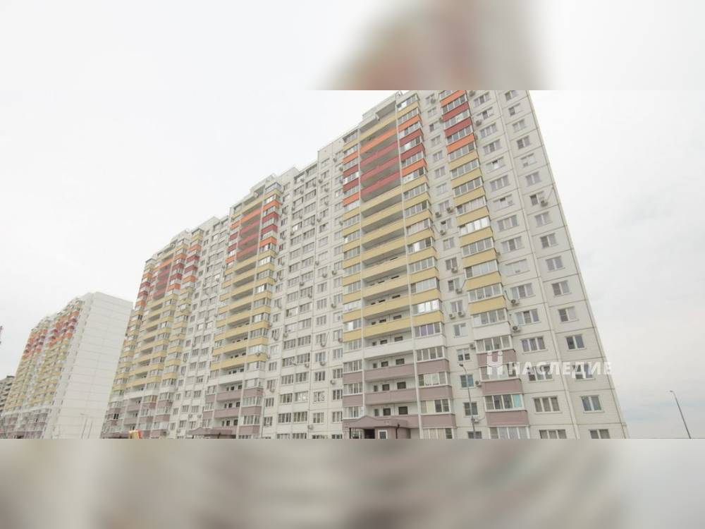 2-комнатная квартира, 64 м2 9/18 этаж, Суворовский, пер. Андреева - фото 1