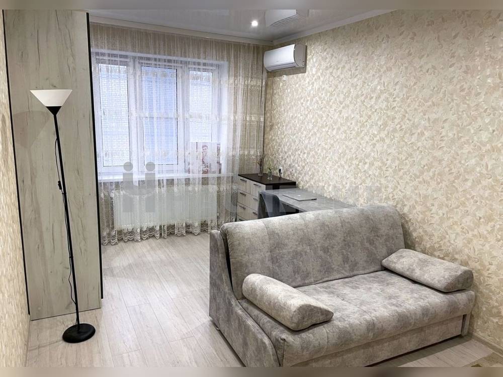 1-комнатная квартира, 43 м2 21/24 этаж, Центр, ул. Богданова - фото 1