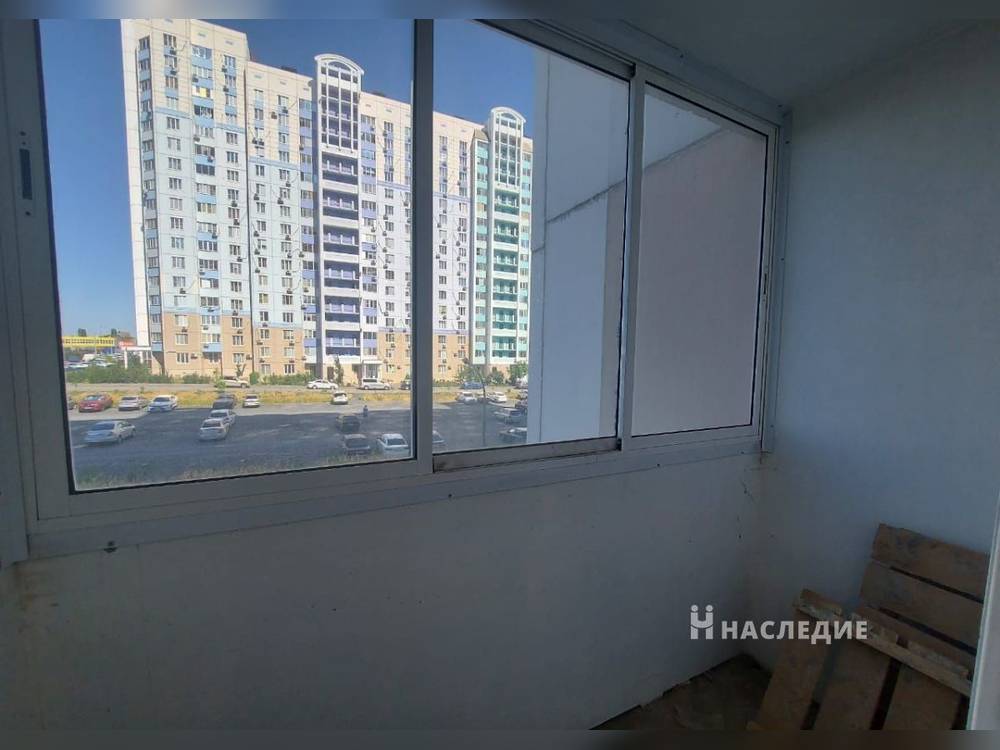 3-комнатная квартира, 70 м2 3/17 этаж, ул. Жданова - фото 1